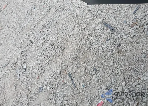 2001 Chevrolet Silverado 1500 из США, поврежденный, VIN 1GCEC14W11Z111266